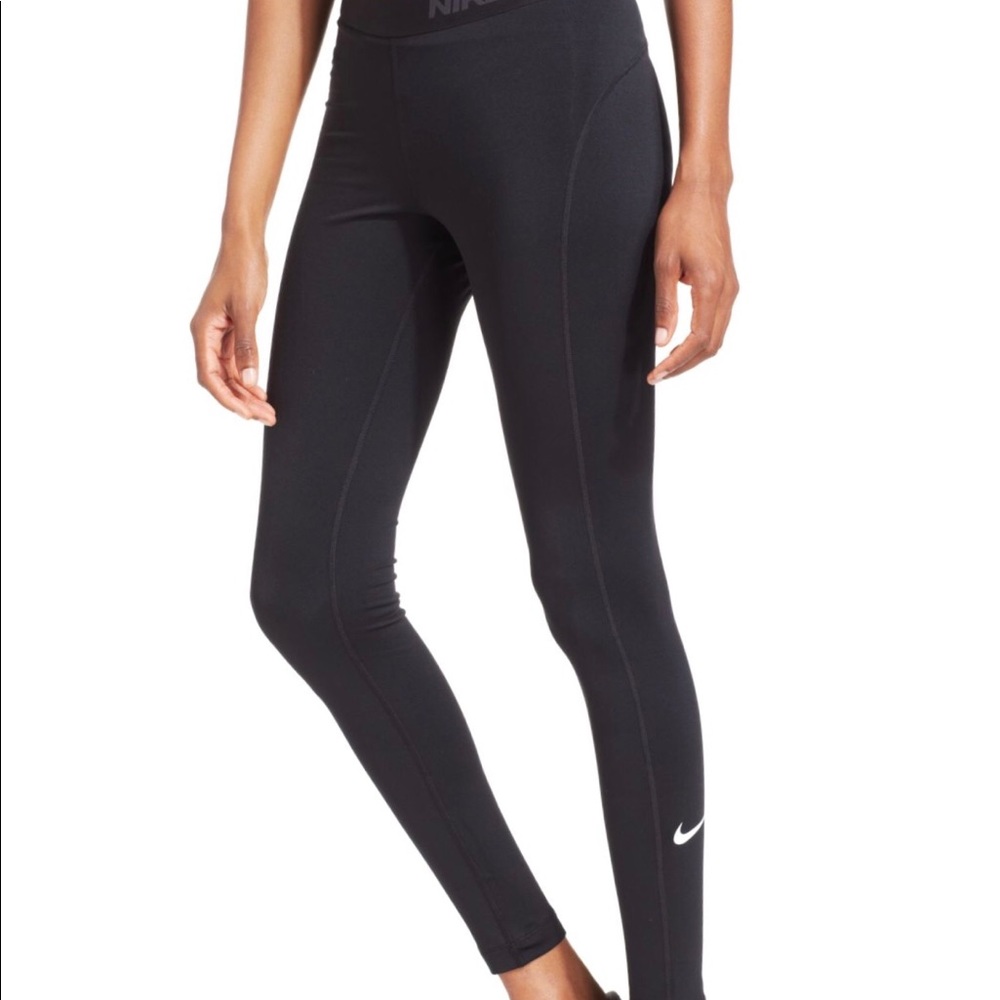 Nike Pro Athletic Leggings
